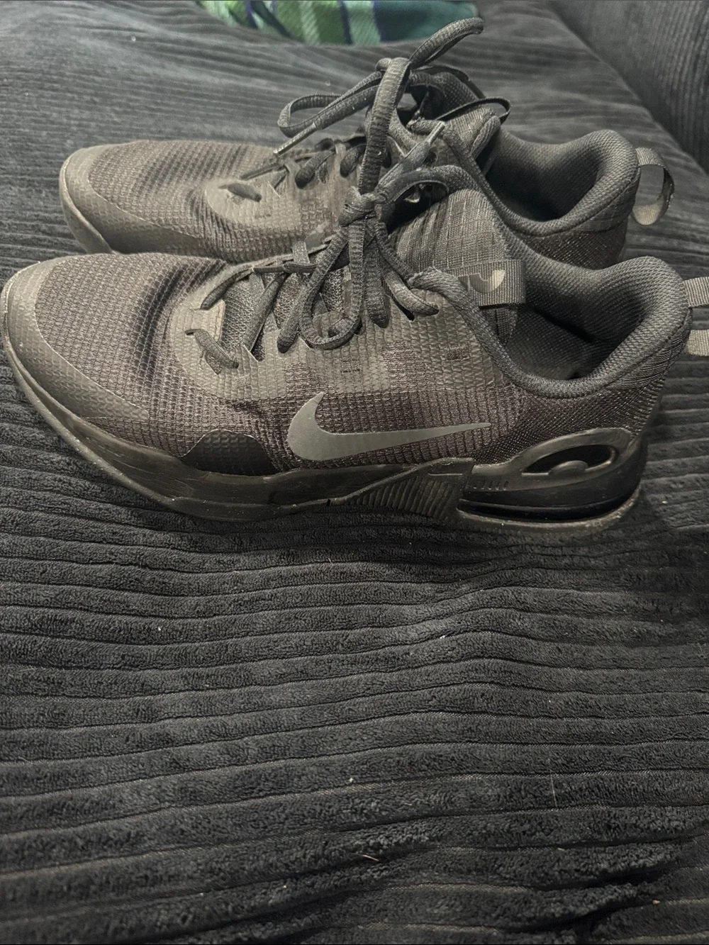 Nike Men's Black Sneakers